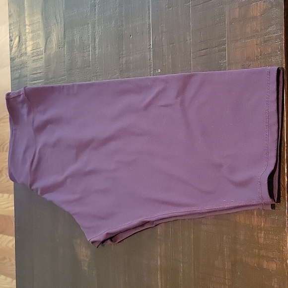 Yoga capris - Picture 2 of 2